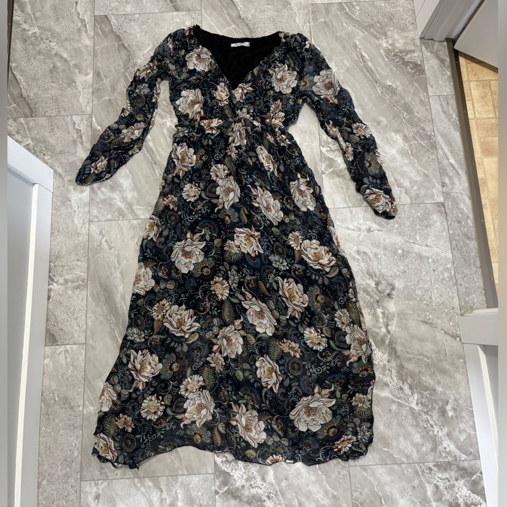 Floral Maxi Dress — Black with Cream Floral Print